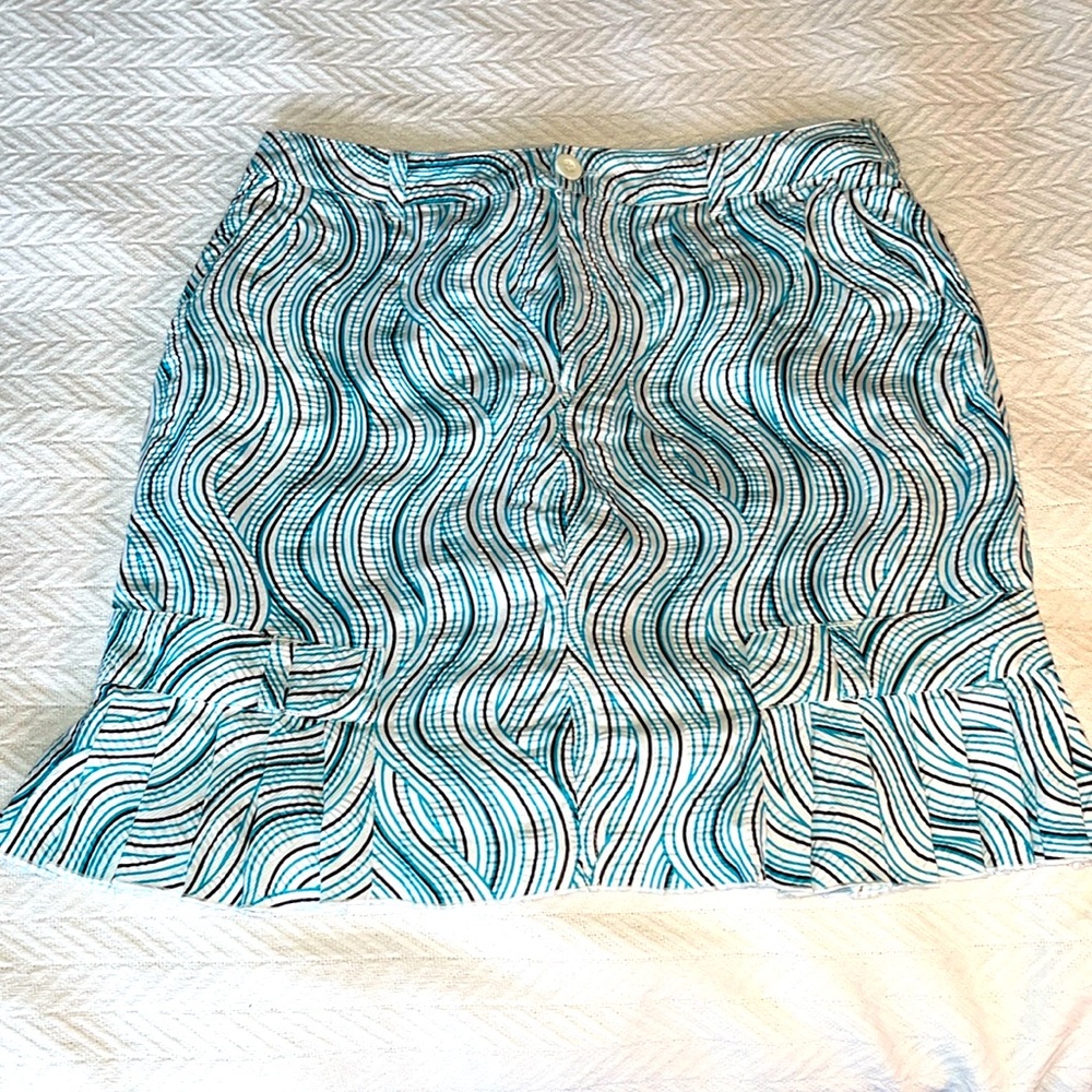 Metrostyle Skirt Skort in Blue, Charcoal, & White Wavy Seersucker Cotton 10